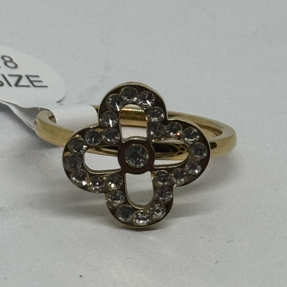 Gold Tone Crystal Rhinestone Clove Stainless Steel Fashion Ring SZ 8 - Picture 5 of 9